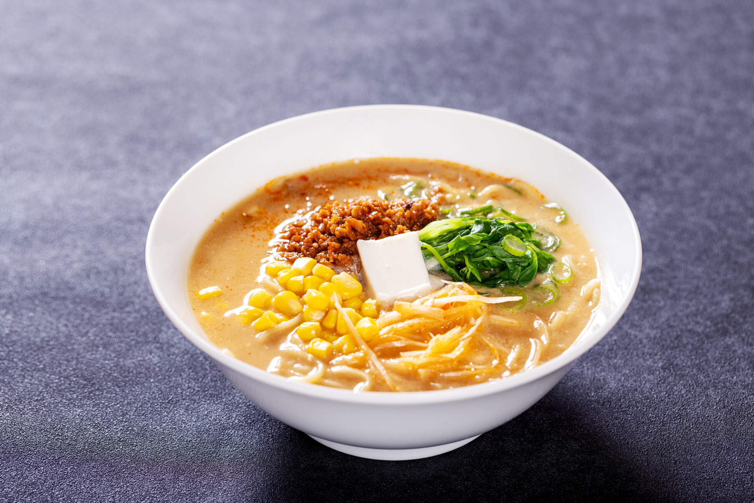 野菜を食べる味噌ラーメンのサムネイル画像です